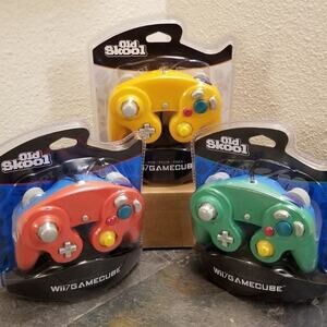 3 Gamecube Controllers - 3 Colors (NEW) - Red Green Orange - Nintendo, Old Skool